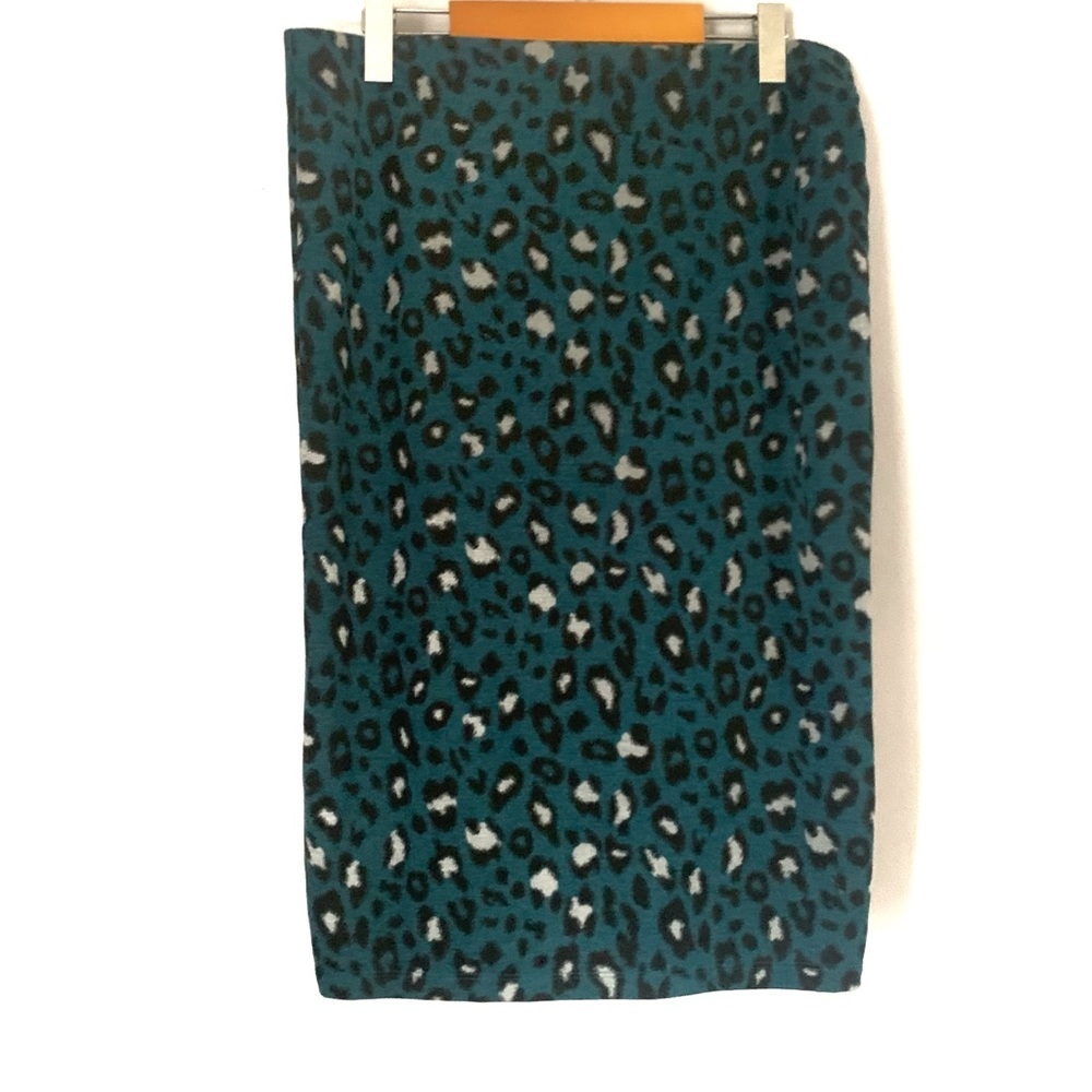 Forever 21 Green Leopard Print Skirt Size XL